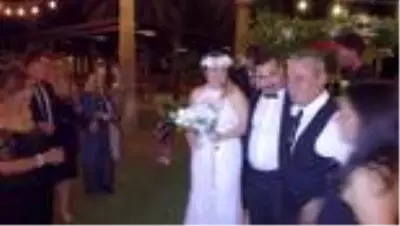 Son görüntüleri ortaya çıktı! Oğlunun düğününde ölen babanın en büyük duası gerçek olmuş Son görüntüleri ortaya çıktı! Oğlunun düğününde ölen babanın en büyük duası gerçek olmuş