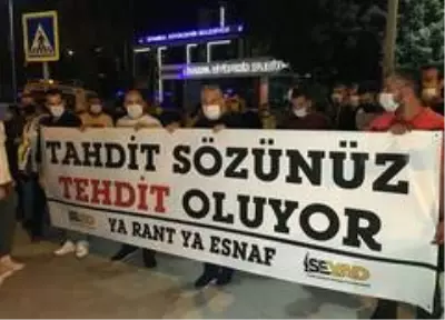 Servis minibüsçülerinden İmamoğlu'na protesto Servis minibüsçülerinden İmamoğlu'na protesto