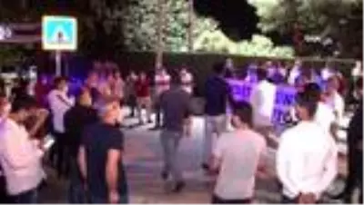 Servis minibüsçülerinden İmamoğlu'na protesto Servis minibüsçülerinden İmamoğlu'na protesto