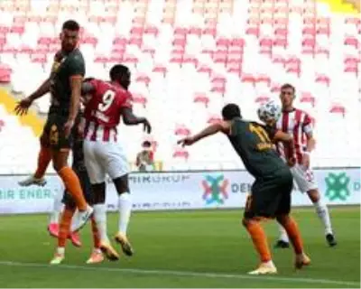 Süper Lig: Sivasspor: 0 Alanyaspor: 1 Süper Lig: Sivasspor: 0 Alanyaspor: 1