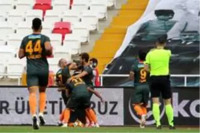 Süper Lig: Sivasspor: 0 Alanyaspor: 1 Süper Lig: Sivasspor: 0 Alanyaspor: 1