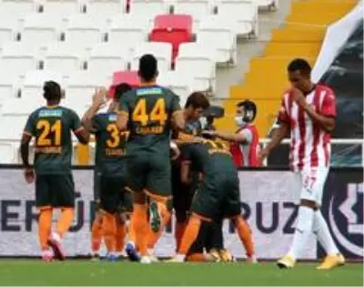 Süper Lig: Sivasspor: 0 Alanyaspor: 1 Süper Lig: Sivasspor: 0 Alanyaspor: 1
