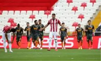 Süper Lig: Sivasspor: 0 Alanyaspor: 1 Süper Lig: Sivasspor: 0 Alanyaspor: 1