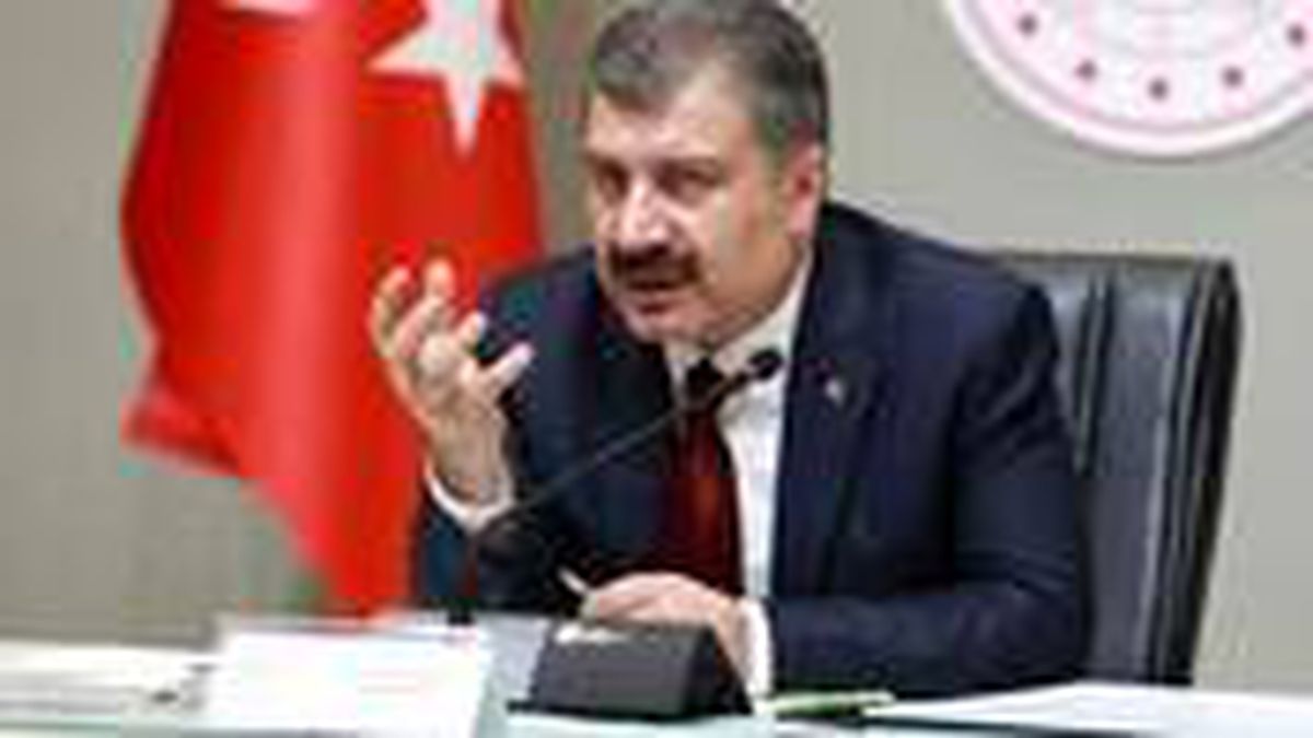Bakan Koca, ağır hasta sayısını işaret ederek uyarıda bulundu: Virüse karşı birlikte mücadele etmeliyiz