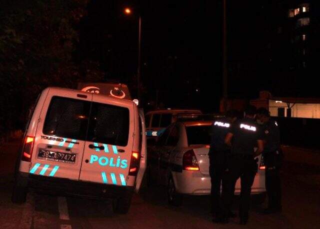 Bunalıma giren genç inşaatın 7'nci katına çıkarak intihara kalkıştı