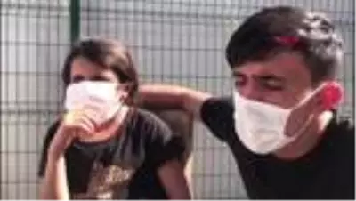 EDİRNE Yunan askeri, 8 yaşındaki Suriyeli Gazin'i plastik mermiyle vurdu EDİRNE Yunan askeri, 8 yaşındaki Suriyeli Gazin'i plastik mermiyle vurdu