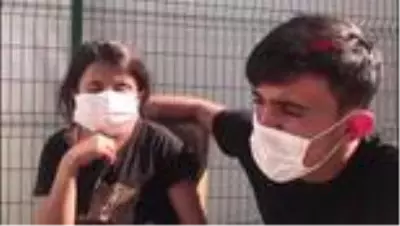 EDİRNE Yunan askeri, 8 yaşındaki Suriyeli Gazin'i plastik mermiyle vurdu EDİRNE Yunan askeri, 8 yaşındaki Suriyeli Gazin'i plastik mermiyle vurdu