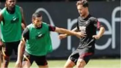 G.Saray'ın UEFA Avrupa Ligi kadrosunda Oğulcan Çağlayan, Kerem Aktürkoğlu, Emre Taşdemir ve Ahmet Çalık yer almadı G.Saray'ın UEFA Avrupa Ligi kadrosunda Oğulcan Çağlayan, Kerem Aktürkoğlu, Emre Taşdemir ve Ahmet Çalık yer almadı