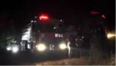 Son Dakika: Karabük Yıldırımın düştüğü ormanda yangın çıktı Son Dakika: Karabük Yıldırımın düştüğü ormanda yangın çıktı