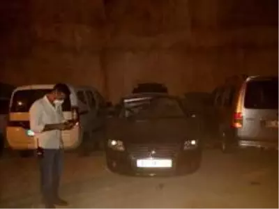İçerisinde piknik tüpü olan otomobilde yaktığı sigara sürücünün sonu oluyordu İçerisinde piknik tüpü olan otomobilde yaktığı sigara sürücünün sonu oluyordu