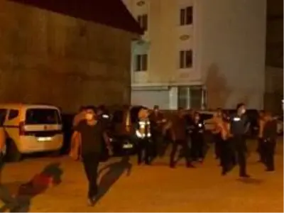 İçerisinde piknik tüpü olan otomobilde yaktığı sigara sürücünün sonu oluyordu İçerisinde piknik tüpü olan otomobilde yaktığı sigara sürücünün sonu oluyordu