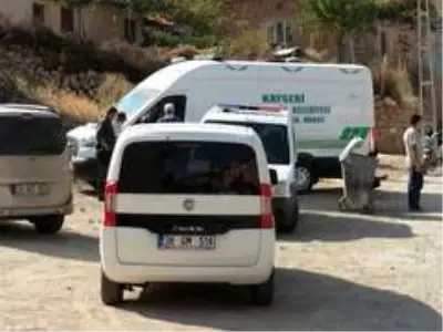 21 yaşındaki genç, bodrum kata inip silahla yaşamına son verdi 21 yaşındaki genç, bodrum kata inip silahla yaşamına son verdi