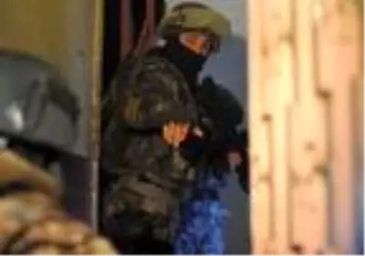 7 ilde FETÖ'nün askeri yapılanmasına operasyon: 12 gözaltı 7 ilde FETÖ'nün askeri yapılanmasına operasyon: 12 gözaltı