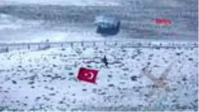 ANKARA Sivrihisar Hava Gösterileri'nde; 201'inci Arama Kurtarma Filo K.lığımız paraşüt atlayışı,... ANKARA Sivrihisar Hava Gösterileri'nde; 201'inci Arama Kurtarma Filo K.lığımız paraşüt atlayışı,...