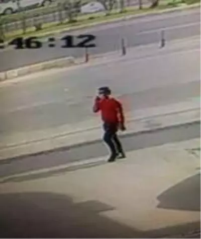 Cep telefonu dolandırıcılığı, 7 saatlik görüntünün incelenmesi sonucu çözüldü Cep telefonu dolandırıcılığı, 7 saatlik görüntünün incelenmesi sonucu çözüldü