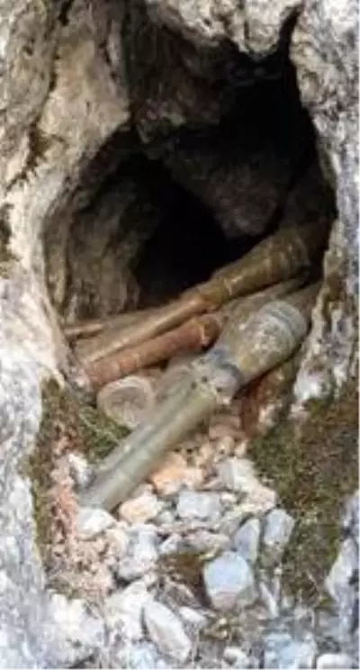 MSB: Hakkari'de EYP ve roketatar mühimmatı imha edildi MSB: Hakkari'de EYP ve roketatar mühimmatı imha edildi