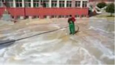 Şanlıurfa'da okullar dezenfekte ediliyor Şanlıurfa'da okullar dezenfekte ediliyor
