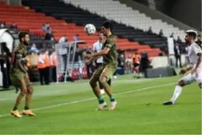 Süper Lig: Hatayspor: 1 Başakşehir: 0 (İlk yarı) Süper Lig: Hatayspor: 1 Başakşehir: 0 (İlk yarı)