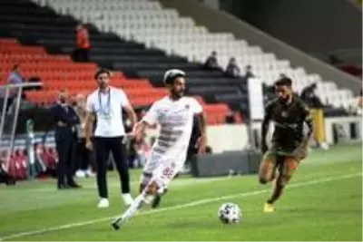 Süper Lig: Hatayspor: 1 Başakşehir: 0 (İlk yarı)