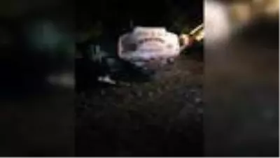 Akaryakıt yüklü tanker devrildi: 3 yaralı Akaryakıt yüklü tanker devrildi: 3 yaralı