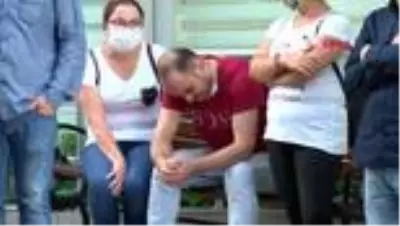 Üzerine direğin düşmesi sonucu hayatını kaybeden çocuğun yakınları konuştu Üzerine direğin düşmesi sonucu hayatını kaybeden çocuğun yakınları konuştu