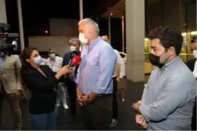 Bakan Ersoy: 'Muhittin Böcek için şu anda çok riskli bir durum yok' Bakan Ersoy: 'Muhittin Böcek için şu anda çok riskli bir durum yok'