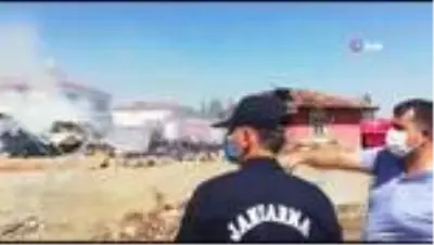 Bayat'ta çıkan yangında ev, samanlık ve ahır küle döndü Bayat'ta çıkan yangında ev, samanlık ve ahır küle döndü