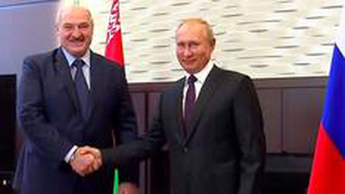 Belarus'ta gösteriler sürerken Lukaşenko Putin'den 1.5 milyar dolarlık kredi aldı