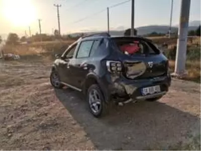 Bolu'da feci kaza kamerada...Metrelerce uçup yere düşen motosiklet sürücüsü ağır yaralandı Bolu'da feci kaza kamerada...Metrelerce uçup yere düşen motosiklet sürücüsü ağır yaralandı