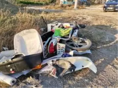 Bolu'da feci kaza kamerada...Metrelerce uçup yere düşen motosiklet sürücüsü ağır yaralandı Bolu'da feci kaza kamerada...Metrelerce uçup yere düşen motosiklet sürücüsü ağır yaralandı