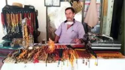 Koronavirüs sonrası çekildikçe elleri dezenfekte eden kuka tespihlere ilgi arttı Koronavirüs sonrası çekildikçe elleri dezenfekte eden kuka tespihlere ilgi arttı