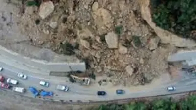 Bursa'da heyelan faciası: 1 kişi öldü Bursa'da heyelan faciası: 1 kişi öldü