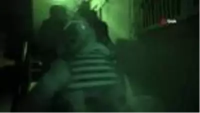 Irak ve Suriye'de DEAŞ içinde faaliyet gösteren 3 kişi Kayseri'de yakalandı Irak ve Suriye'de DEAŞ içinde faaliyet gösteren 3 kişi Kayseri'de yakalandı