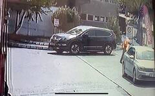 Akaryakıt istasyonunda kendini ateşe verdi, dehşet anları kameralara yansıdı