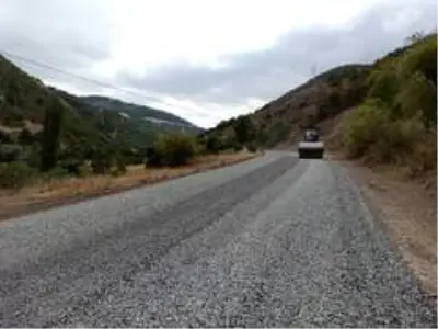 Köy-Kent'e 16 km asfalt