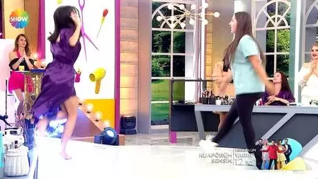 Kuaförüm Sensin 326. Bölüm Fragmanı Kuaförüm Sensin 326. Bölüm Fragmanı