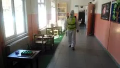 Ordu'da okulların 403 bin metrekare alanı dezenfekte edildi Ordu'da okulların 403 bin metrekare alanı dezenfekte edildi