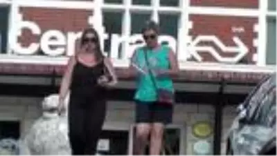 Otelde Rus turistleri 'Maske takın' diyerek uyaran hemşire, yüzüne terlik yedi Otelde Rus turistleri 'Maske takın' diyerek uyaran hemşire, yüzüne terlik yedi