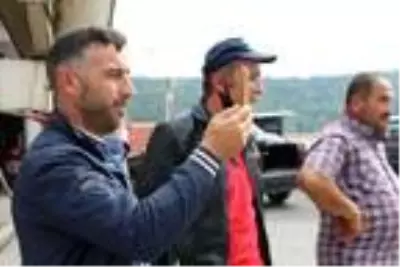 Rüzgar enerji santrali türbininin devasa kanadı taşındı Rüzgar enerji santrali türbininin devasa kanadı taşındı