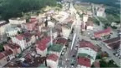 Rüzgar enerji santrali türbininin devasa kanadı taşındı Rüzgar enerji santrali türbininin devasa kanadı taşındı