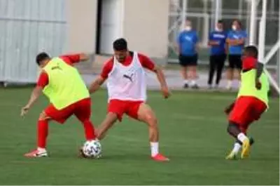Sivasspor'da Erzurumspor maçı hazırlıkları başladı Sivasspor'da Erzurumspor maçı hazırlıkları başladı