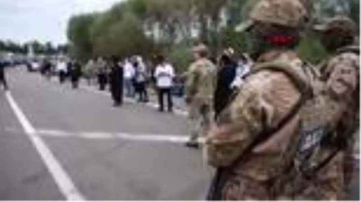 Ukrayna sınırında hareketlilik Hacca gitmek isteyen Yahudiler sınıra dayandı