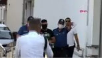 ADANA Erkek arkadaşının balkondan sarkıttığı genç kızı özel harekatçılar kurtardı; operasyon... ADANA Erkek arkadaşının balkondan sarkıttığı genç kızı özel harekatçılar kurtardı; operasyon...