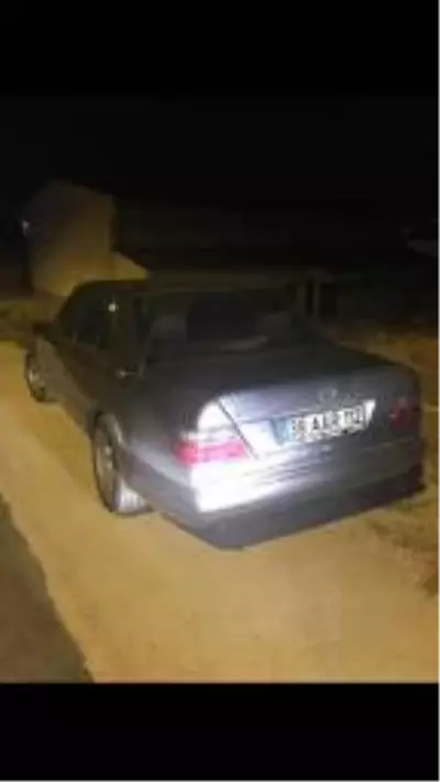 ANKARA Ankara'da çaldıkları 10 otomobili satmaya çalışırken yakalandılar ANKARA Ankara'da çaldıkları 10 otomobili satmaya çalışırken yakalandılar