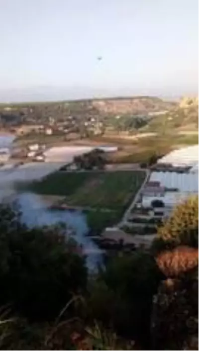 Son dakika haberleri... Antalya'da çalılık alan yangını ormanı tehdit ediyor Son dakika haberleri... Antalya'da çalılık alan yangını ormanı tehdit ediyor