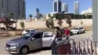 Ataşehir'de uyuşturucu operasyonunda 3 şüpheli yakalandı Ataşehir'de uyuşturucu operasyonunda 3 şüpheli yakalandı