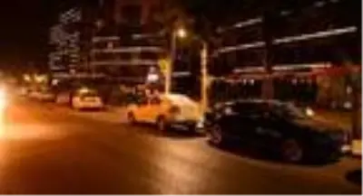 Boynuna bıçak dayayıp yaraladıkları kuyumcunun 250 bin lirasını çaldılar