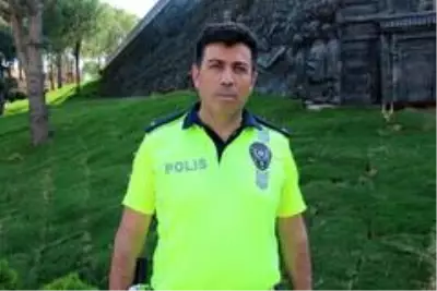 Demokrasi Şehidi Merhum Başbakan Menderes için şarkı besteledi Demokrasi Şehidi Merhum Başbakan Menderes için şarkı besteledi