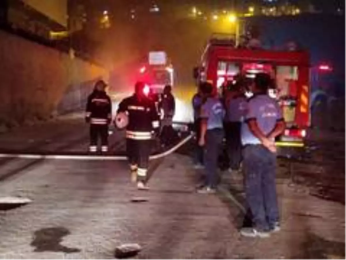 Gaziantep'te ayakkabı fabrikasında yangın