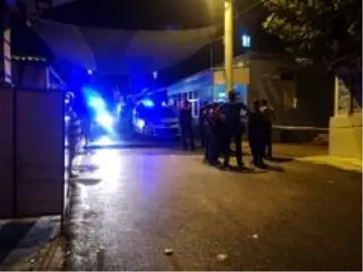 İzmir'deki silahlı kavgada ölü sayısı 2'ye çıktı İzmir'deki silahlı kavgada ölü sayısı 2'ye çıktı